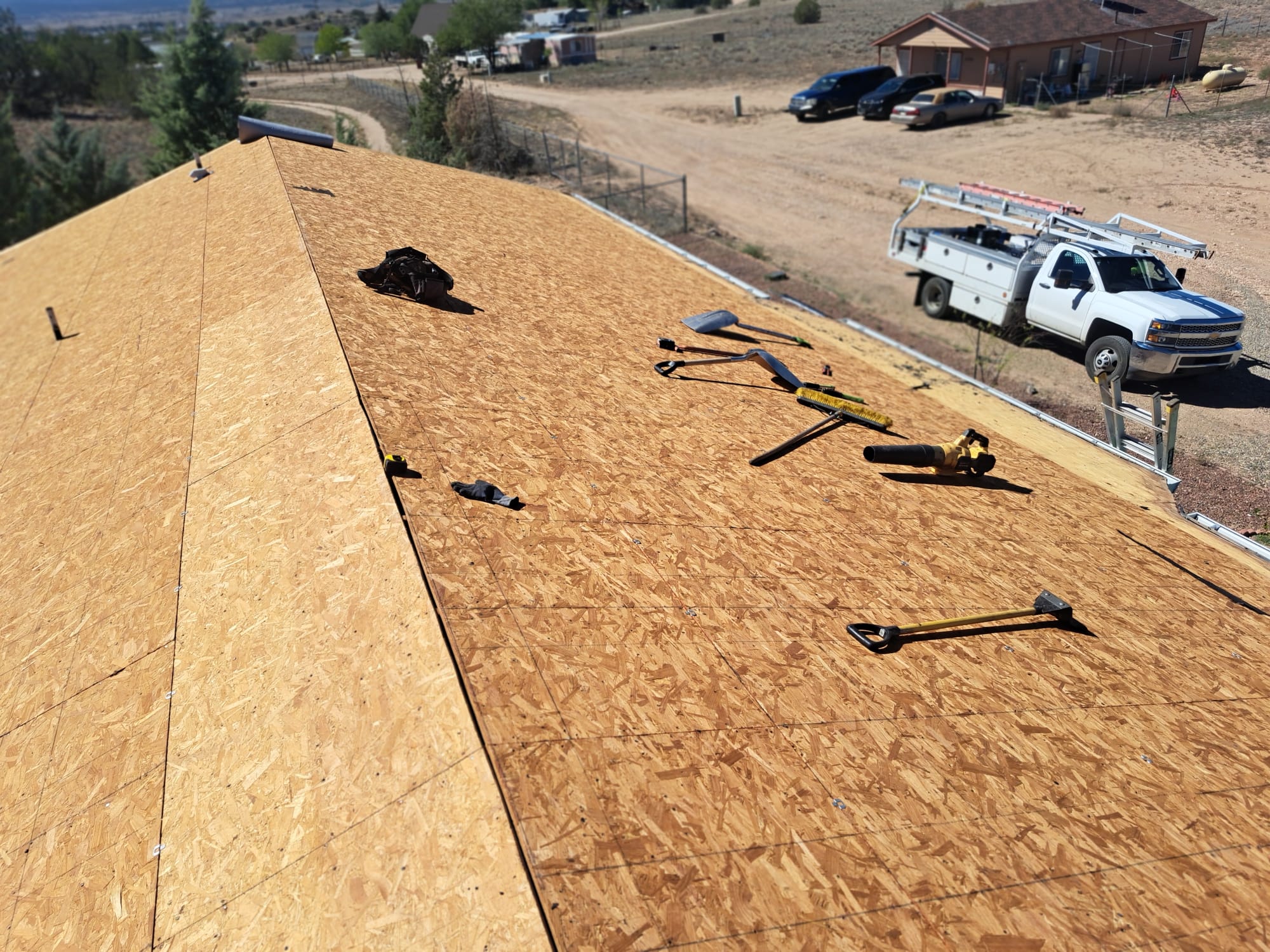 Chuck Trinka, Eliseo Elias