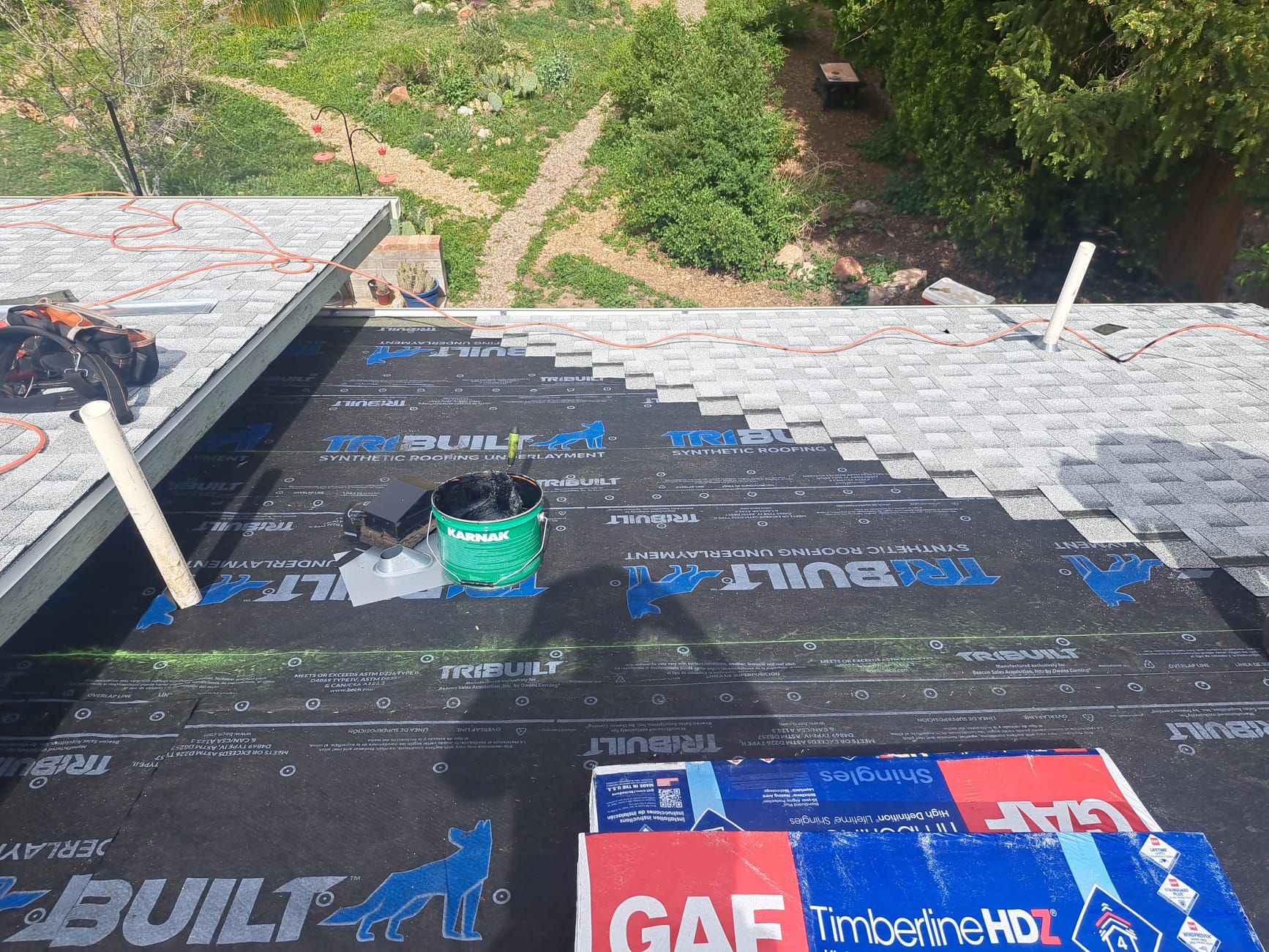 Chuck Trinka, Eliseo Elias, Gustavo Caudillo