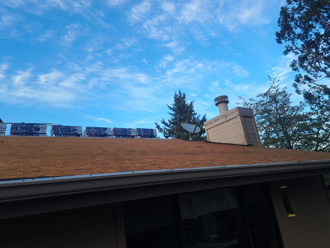 Chuck Trinka, Gustavo Caudillo